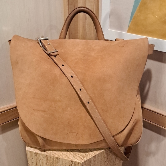J. Peterman Other - J. Peterman Company Leather Counterfeit MailBag